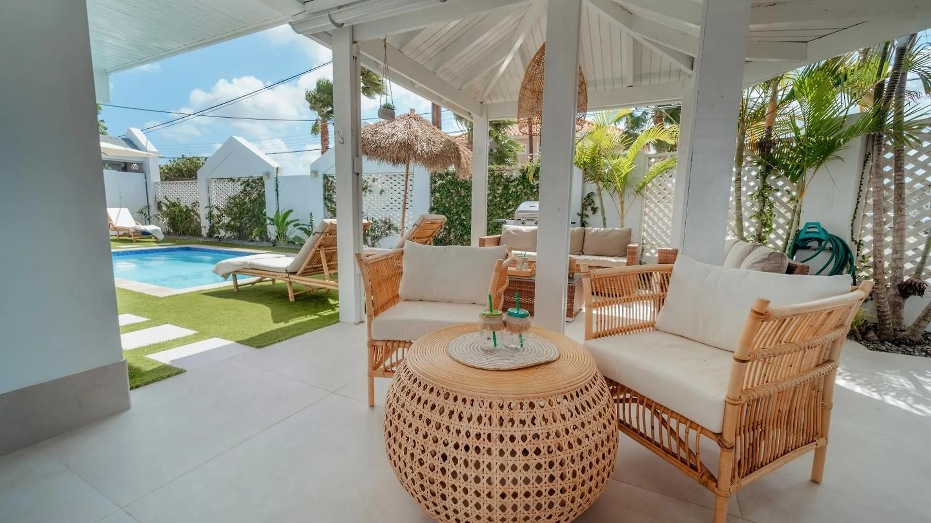 Villa Bohochique Villa, 2 Private Pools, Palm Beach 6 Bedrooms