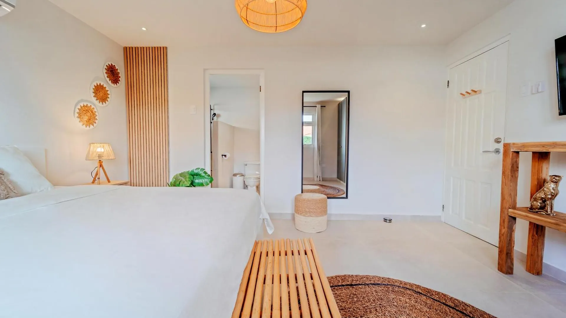 Bohochique Villa, 2 Private Pools, Palm Beach 6 Bedrooms Villa